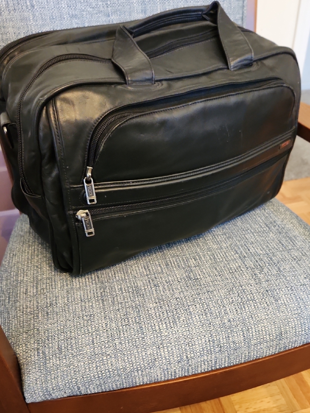 TUMI Black Leather Briefcase Bag for Men